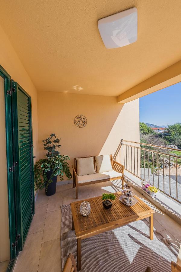 Ivana Apartment Трогир Екстериор снимка