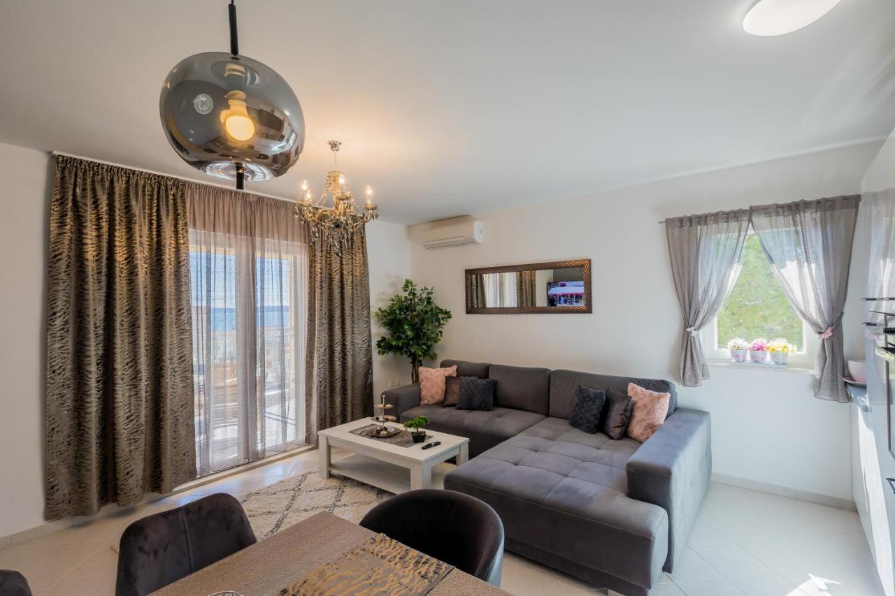 Ivana Apartment Трогир Екстериор снимка