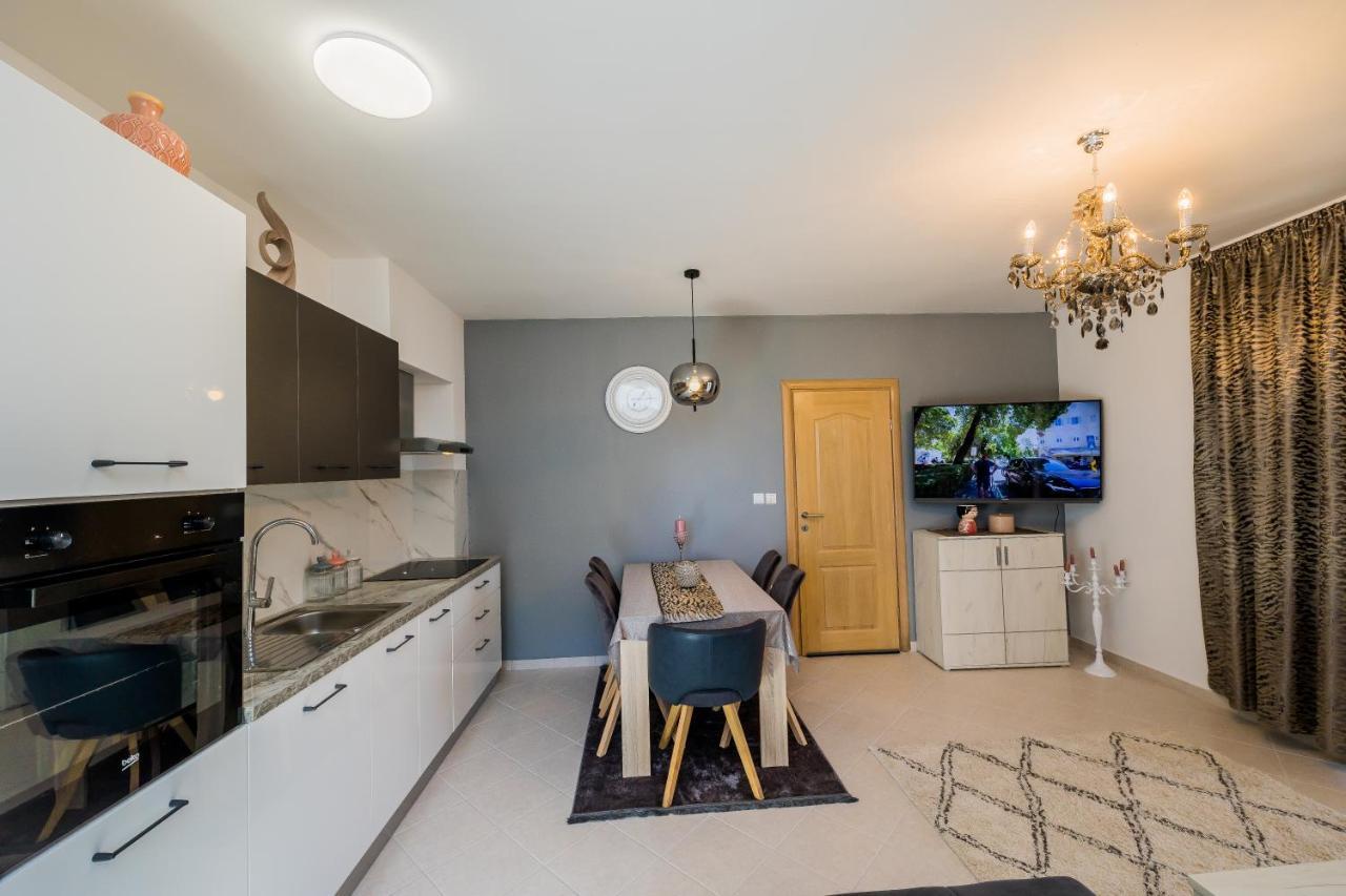 Ivana Apartment Трогир Екстериор снимка