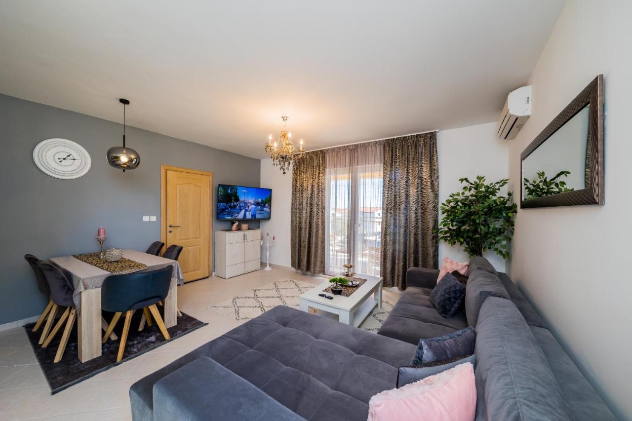 Ivana Apartment Трогир Екстериор снимка