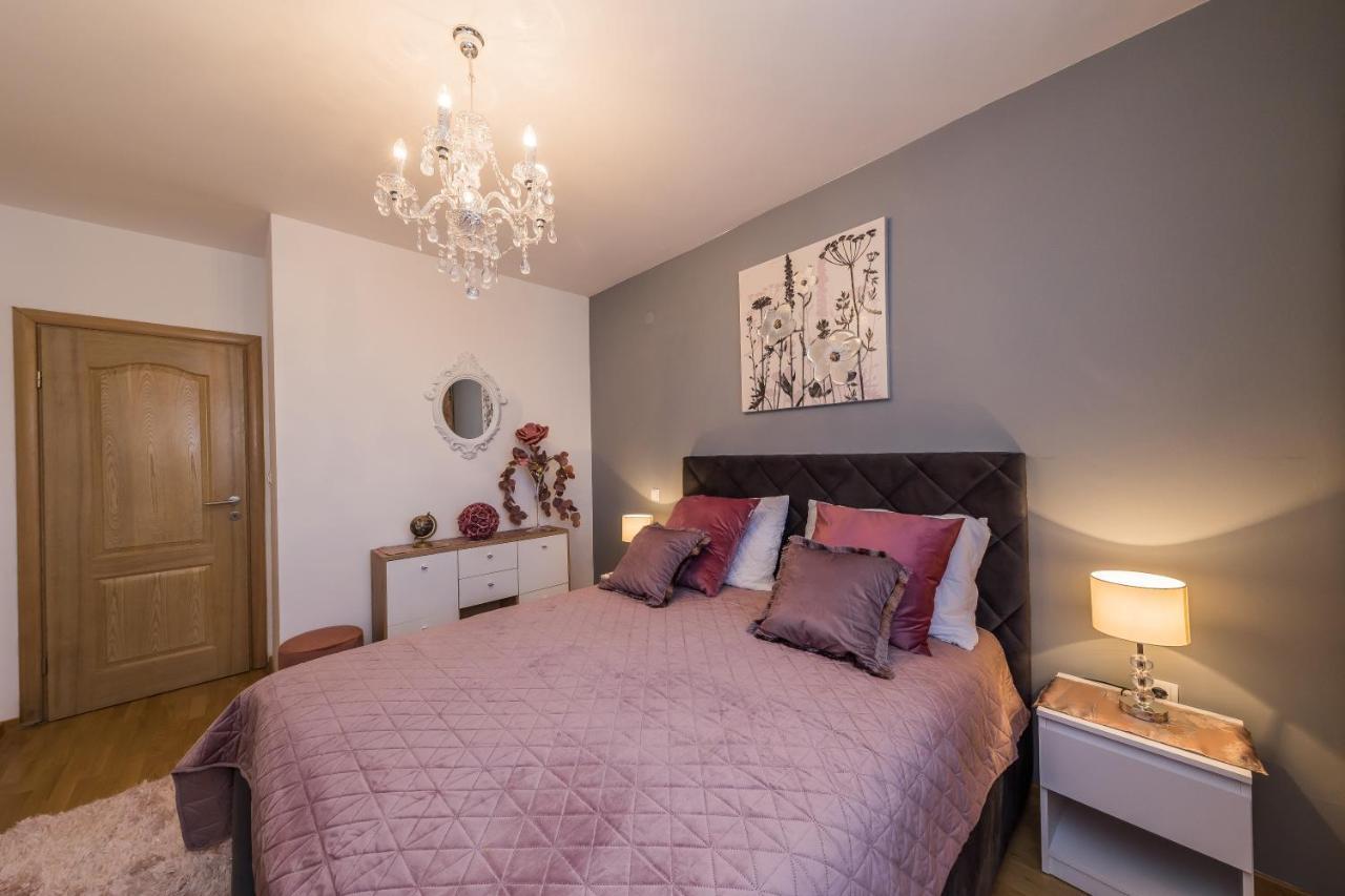 Ivana Apartment Трогир Екстериор снимка