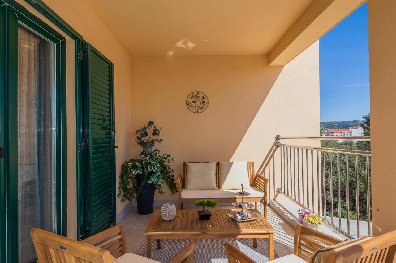 Ivana Apartment Трогир Екстериор снимка